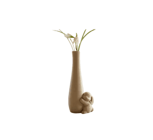 Jarrón de Pascua con conejo abrazando