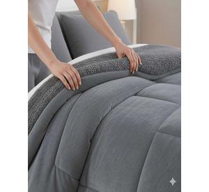 Cubrecama de invierno Plush y Chiporro  color gris King