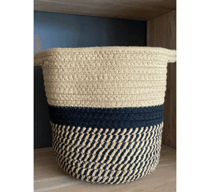Canasto de cuerda negro con beige