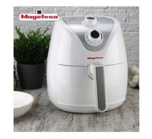 Freidora de Aire 3.2 litros Magefesa 1500w Modelo MGF4470