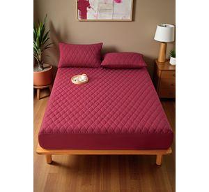 Cubrecolchón impermeable King + 02 fundas de almohada Burdeo