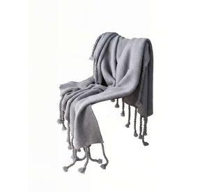 MANTA CON FLECOS DE SOGA TRENZADOS CHENILLE COLOR GRIS