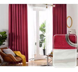 Cortinas black out engomada burdeo