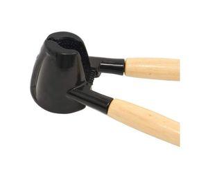 Clip Pelador Manual De Nueces Y Frutos Secos Madera