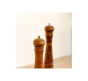 PIMENTERO DE MADERA 20cm