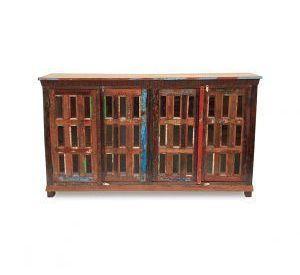 Buffet Bengala madera reciclada y vidrio.