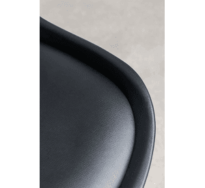 Silla Eames Acolchada Negra