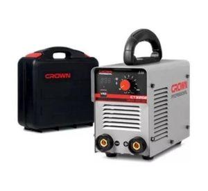 Maquina De Soldar Crown 140a Con Maletin Y Accesorios 220v