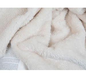 Manta Softy Lisa / Blanco – Doral 127×152 cm.