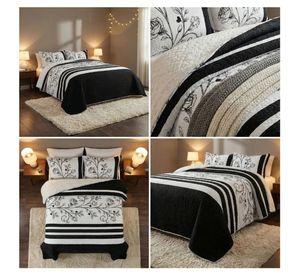 Cubrecama sherpa King Negro Blanco Rosas M950