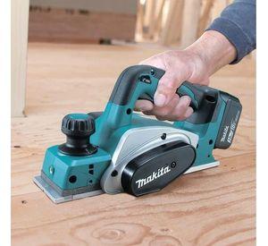 Cepillo 82 mm Inalámbrico 18v Makita DKP180 (6 Ah)