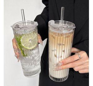 Vaso Hermetico De Vidrio En Relieve Con Tapa Bombilla 520ml WakesHome