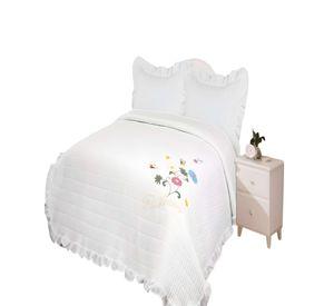 QUILT CUBRECAMA DE VERANO CON FLORES BORDADAS 2 PLAZAS BLANCO