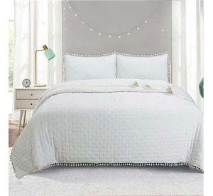 Cubrecama Y Fundas Con Pompon Dos Plazas Dormitorio 1