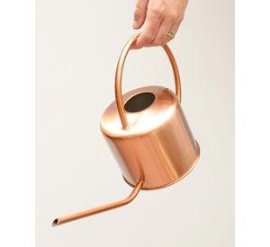 Regadera de plantas cobre