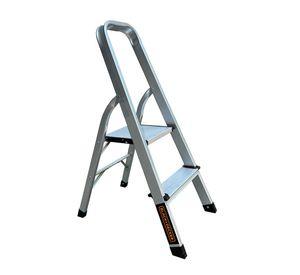 Escalera Black + Decker 2 escalones 150Kg