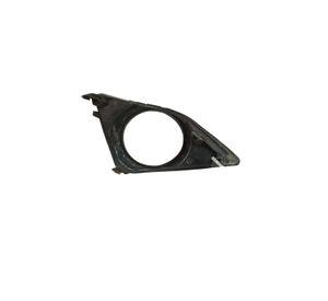 REJILLA O TAPA DE PARACHOQUE IZQUIERDO CON HOYO TOYOTA AURIS 2010 2012