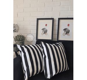 COJIN DECORATIVO DISEÑO RAYAS BLANCO Y NEGRO 50x50 RELLENO