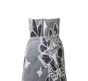 COBERTOR DE JACQUERD CUTTING CON MARIPOZAS 2 PLAZAS COLOR GRIS