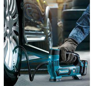 Inflador Compresor Aire Inalámbrico Makita MP100D (4 Ah)
