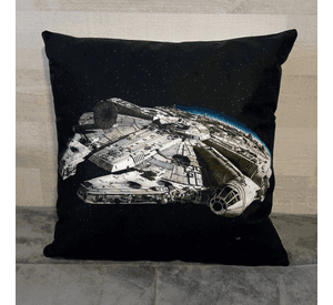 Cojín Felpa 45x45 cm Halcón Milenario Extra Suave