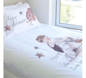 JUEGO DE CAMA FUNDA DE PLUMÓN + SABANA BAJERA +2 FUNDAS ALMOHADA BAILARINA 1,5 PLAZAS