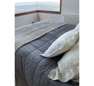 Cubrecama King Gris