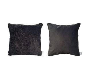 COJIN DECORATIVO DISEÑO CORDERITO NEGRO 60X60 RELLENO