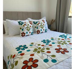 Set De Pieceras Bordadas + Fundas
