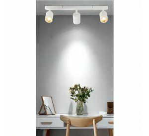 Aplique Lampara Triple Dirigible Con Ampolleta Dicroica Gu10