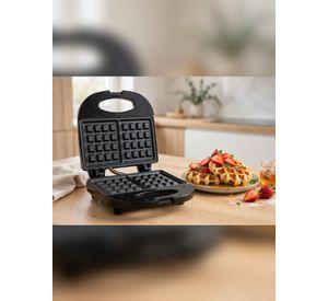 Waflera Doble Antiadherente 700w Marca LumaBella Color Negro