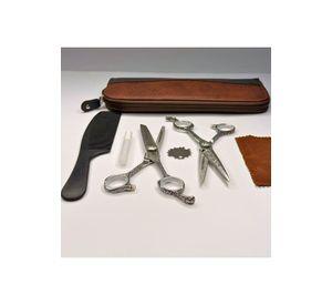 Set de Tijeras Wmark Pro D96-PS022 6" Con Estuche Y Peineta