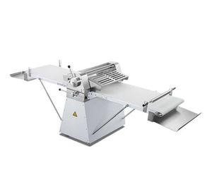 LAMINADORA DE MASAS HOJALDRE