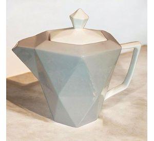 Tetera con diseño de porcelana