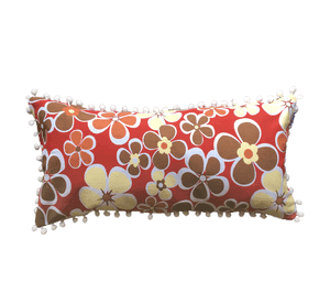 COJIN DECORATIVO DISEÑO PON PON ROJO 62X28 RELLENO